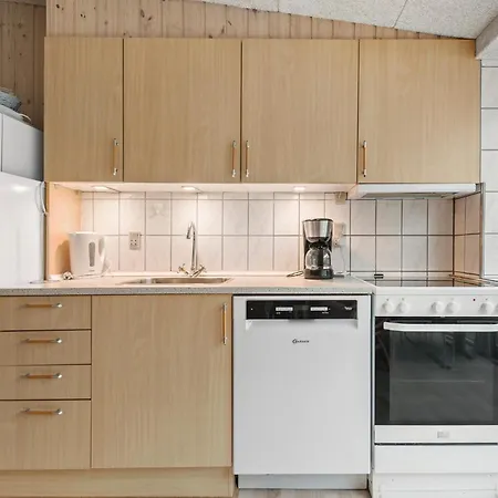 Stunning In ויירס סטרנד